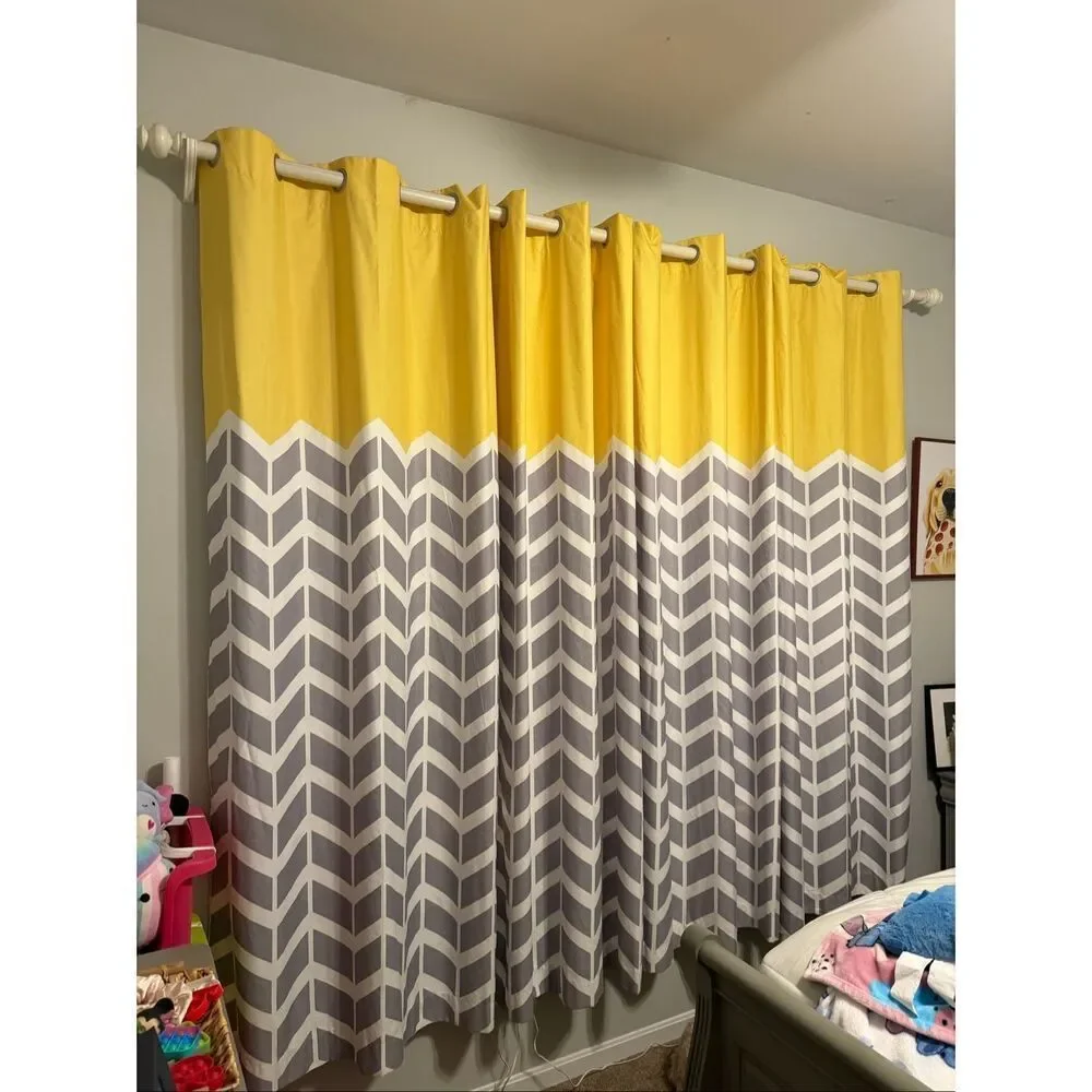 Intelligent Design 2-Pack of Chevron Printed Yellow, White and Gray Darkening Cu